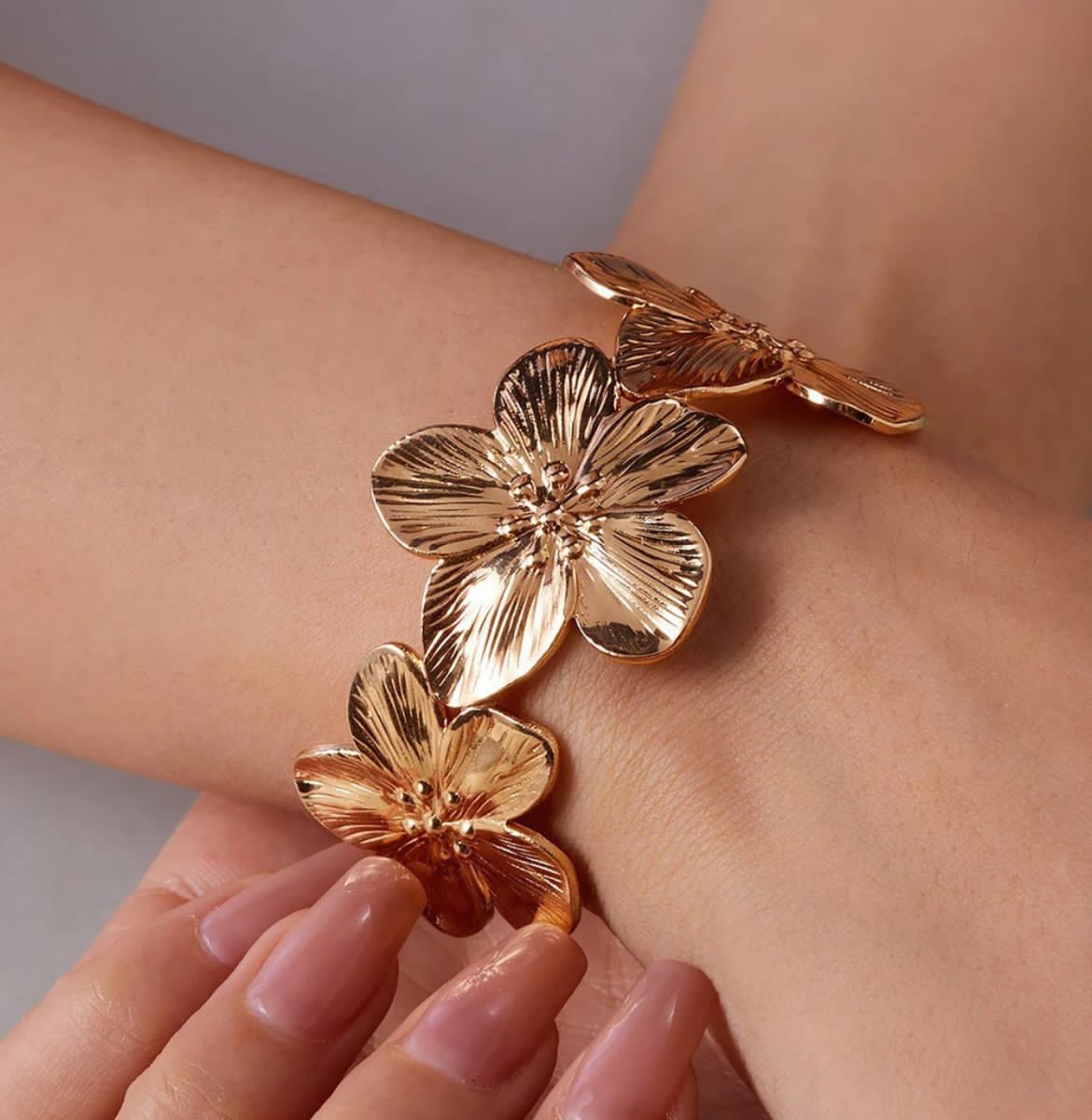 Floral bracelet