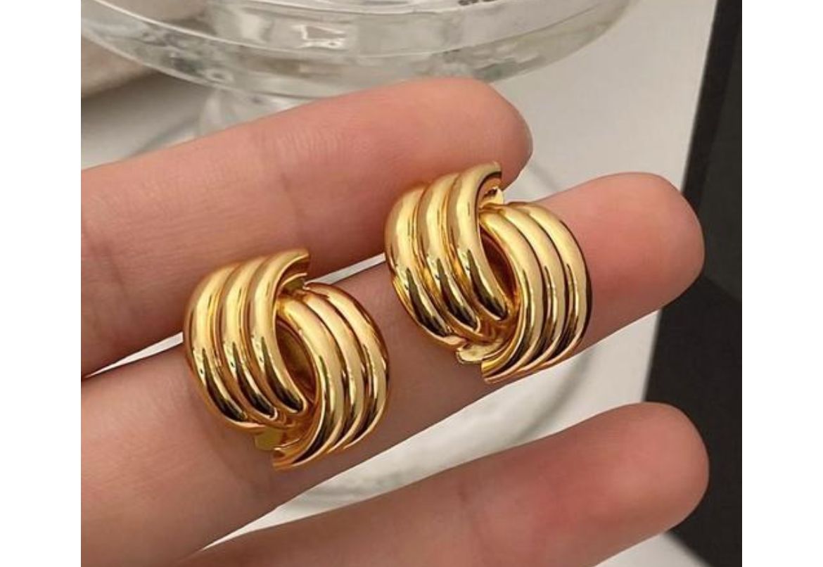 Curved Ripple Hoop Earrings