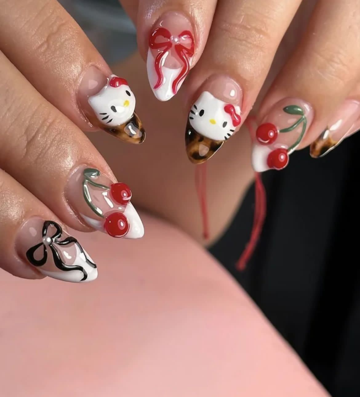 Cute Hello Kitty Nails