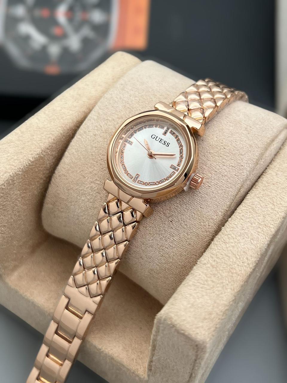 Rose Gold GUESS Watch (White Dial)